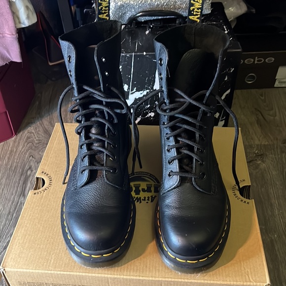 Dr.AirWair Martens “Virginia” boot black size 39 - Picture 2 of 5